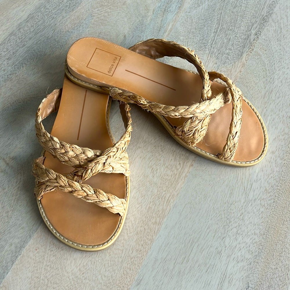 Dolce vita sandals